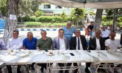 Yeşilova’da Bayram Sevinci: Belediye Başkanı Halkla Bayramlaştı