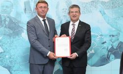 AK Parti Kale İlçe Başkanlığı’na Oğuzhan Sözkesen Atandı