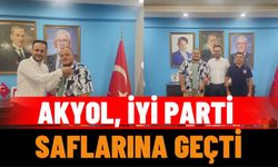 Akyol, İYİ Parti Saflarına Geçti