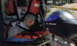 Eğirdir’de motosiklet ile otomobil çarpıştı: Kask hayat kurtardı