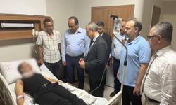 Şanlıurfa'da Hastanede Bıçaklı Dehşet! Doktor ve Güvenlik Görevlisi Yaralandı