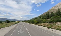 Uluborlu-Senirkent Yolunda Menfez Çalışması: Ulaşım Servis Yolundan Sağlanıyor