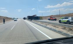 Burdur Karayolunda Korkutan Kaza! Tır Devrildi, Yaralı Var