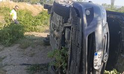 Direksiyon Hakimiyetini Kaydeden Sürücü Takla Attı; 1 Yaralı
