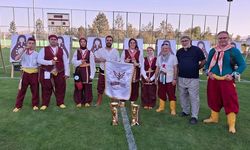 Isparta’nın Okçuları Hedefi Tam On İkiden Vurdu