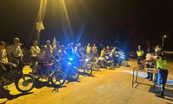 Jandarma Ekipleri Sürücüleri Çeşitli Konularda Bilgilendirdi