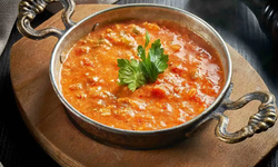 Menemen Soğanlı mı Olmalı, Soğansız mı? Bitmeyen Lezzet Tartışması