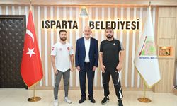 Şampiyon Boksör Oyan’dan Başkan Başdeğirmen’e Ziyaret