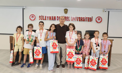 SDÜ Çocuk Üniversitesi Programı Tamamlandı