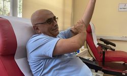 Türk Kızılay’ı Isparta’da Yaşayan Rekor Bağışçıyı Bronz Madalya İle Onurlandırdı