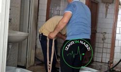 Umumi Tuvalette Kokoreç Hazırlarken Yakalandılar!