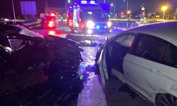 Isparta’da iki otomobil çarpıştı: 2 yaralı