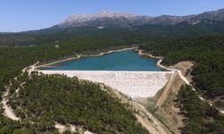 Yeşilova’da Baraj Suyu Kapatıldı