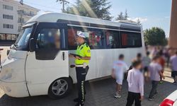 4 İlçede Eş Zamanlı Okul Önleri Ve Asayiş Uygulaması Yapıldı
