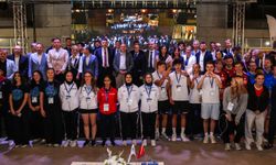 Burdur’da Üniversitelerarası Masa Tenisi Şampiyonası Başladı