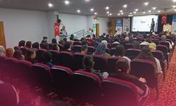 Üniversite Öğrencilerine “Narko Gençlik” Eğitimi Verildi
