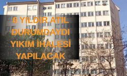 Denizli’de Eski Milli Eğitim Müdürlüğü Binası Yıkılıyor