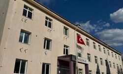 Depreme Dayanıksız Olan Devlet Hastanesi Yıkılyor