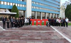 SDÜ İletişim Fakültesi Öğrencileri ‘Genç Adımlarla Ankara’ Projesinde