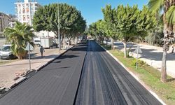 Antalya’da yol ve kaldırımlar güçleniyor!