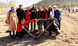Isparta’da “Geleceğe Nefes” Etkinliğinde Gençler Fidan Dikti