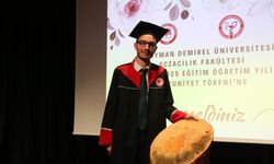 Eczacılıkta Uzmanlık Sınavında SDÜ Rüzgârı