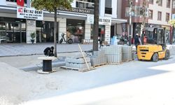 Isparta Belediyesi’nden Aydınlatmalı Kaldırım Çalışmaları