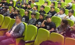 Isparta’da Öğrencilere “Teknolojinin Yararlı Kullanımı” Eğitimi Verildi