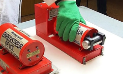 Uçakta kara kutu aslında neden turuncu? Uçak kazalarında hayati öneme sahip o gizemli cihaz!