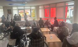 Kaymakam Açıkgöz, huzurevi sakinleriyle bir araya geldi