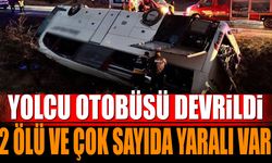 Yolcu otobüsü devrildi 2 ölü çok sayıda yaralı var