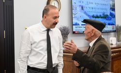 Milli törenlerin şairi Kızılkaya Vali Erin’i ziyaret etti