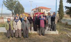 Gencali Köyü’nde koca çınarlar Ata’yı Unutmadı