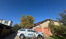 AFAD ekipleri, Eğirdir’de obruk oluşan elma bahçesinde inceleme yaptı