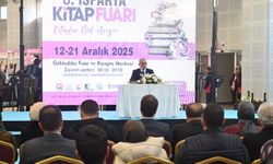 8'nci Isparta Kitap Fuarı’nda Bahadır Yenişehirlioğlu rüzgarı