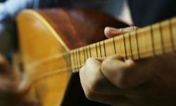 Aksu Halk Eğitimi Merkezi’nde Bağlama Kursu Başlıyor