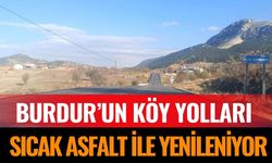 Burdur’da Köy Yolları Sıcak Asfalt ile Yenileniyor