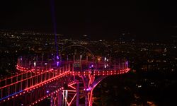 Cam Seyir Terasta Anlamlı Işıklandırma