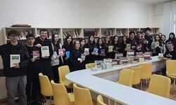 Isparta’da “Bir Kitabım Var” Kampanyasıyla Okul Kütüphanesi Zenginleşti