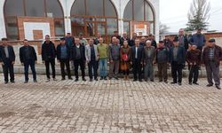 Isparta’da Üreticilere “Cuma Buluşmaları” Kapsamında Bilgilendirme Toplantısı