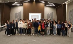 ISÜBÜ’de “Fikirden Koda Gençler Üretiyor” maratonu tamamlandı