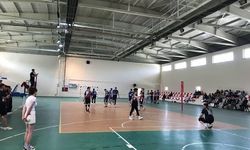 Üniversiteler Arası Voleybol Turnuvası Tamamlandı
