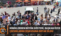 Miniklerden Büyük Gösteri, Başkan Özer Çocukların Coşkusuna Ortak Oldu