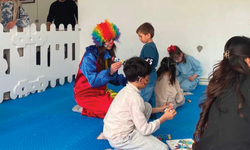 SDÜ’lü Öğrencilerden Özel Çocuklara Kucak Dolusu Destek