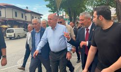 Ümit Özdağ Isparta’da Esnafla Buluştu: “Mutfakta Yangın Var”