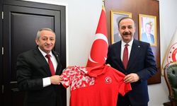 Vali Abdullah Erin’e Atletizm Federasyonundan Ziyaret