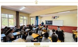 Yalvaç’ta Ortaokul Öğrencilerine"Bilinçli Medya Okuryazarlığı" Semineri
