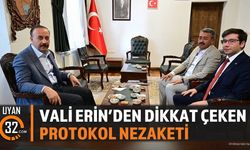 Vali Erin'den Protokol Nezaketi: Kaymakam Koltuğuna Oturdu