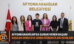 Başkan Burcu Köksal YKS ve LGS Şampiyonlarını Ağırladı