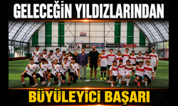 Türkiye Bilim Evleri Şampiyonluk Kupasını Kucakladı!